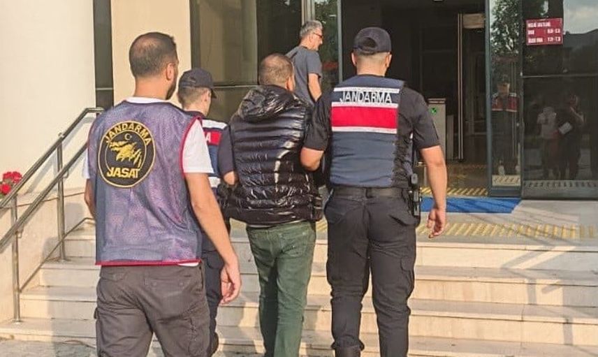 Jandarmanın Selçuk baskınında 60 suçtan aranan şahıs kıskıvrak yakalandı