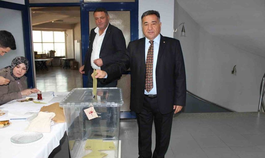 Tek adayla güven tazeledi: Hüseyin Soygür 6. kez başkan seçildi