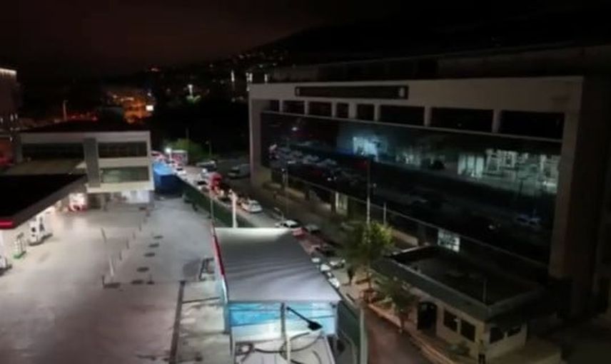 Bursa'da üç ilçede eş zamanlı baskınlarda çok sayıda silah ele geçirildi