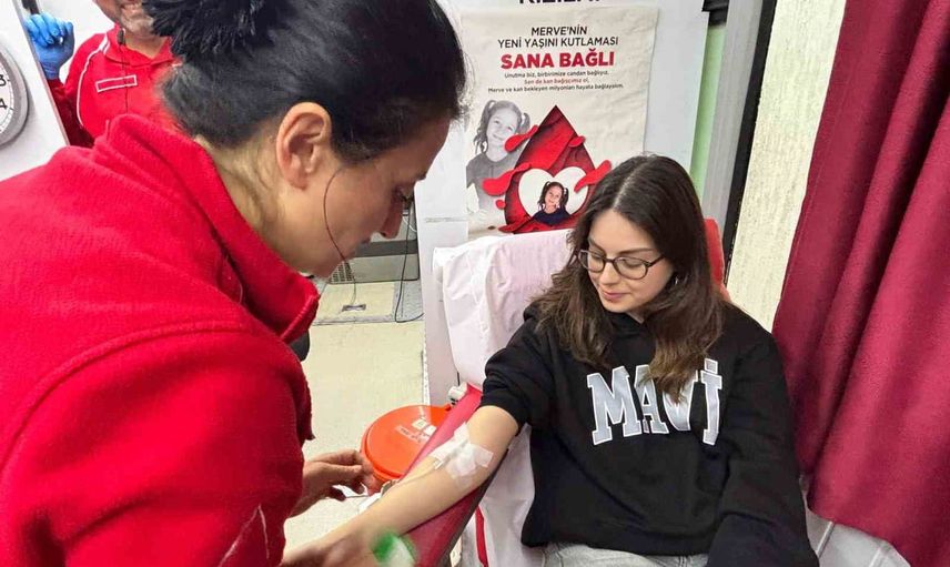 Düzce yurttan örnek dayanışma: öğrenciler Kızılay ile kan bağışında bulundu