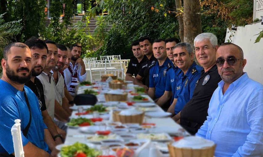 Bandırmaspor taraftarları ve emniyet yeni sezon güvenliğini masaya yatırdı
