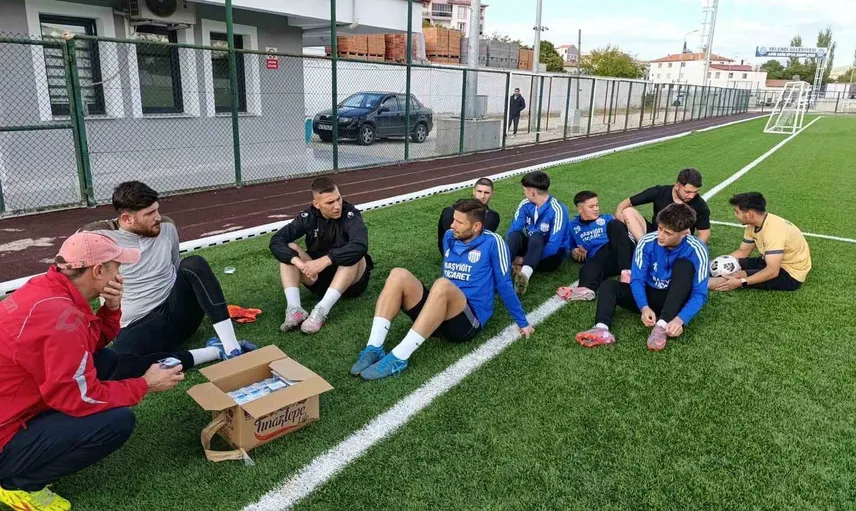 Selendi Belediyespor'da birlik vurgusu: yeni sezon mesaisi başladı