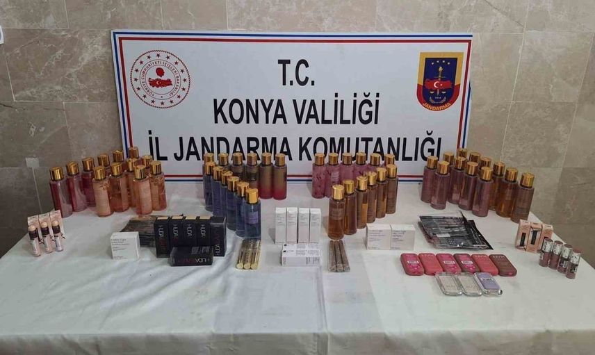 Konya'da geniş çaplı kaçakçılık operasyonunda 915 bin liralık ürün ele geçirildi