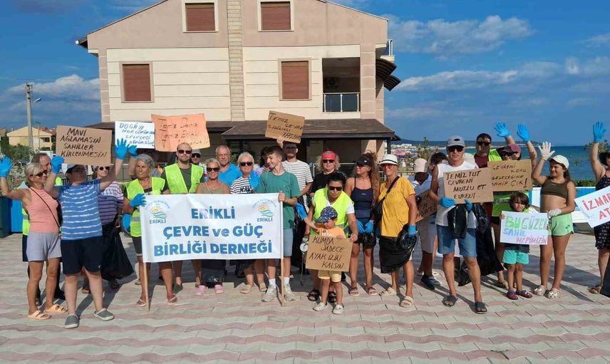 Erikli'de 'iz bırakma' mesajı: Saros'ta kıyı temizliği