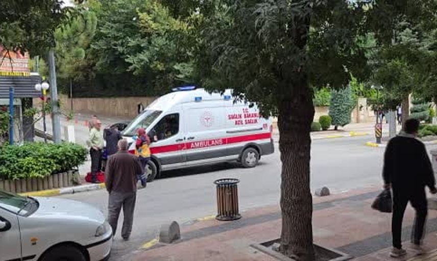 Komşuların ihbarı hayat kurtardı: 80 yaşındaki kadın koltukta uyurken bulundu