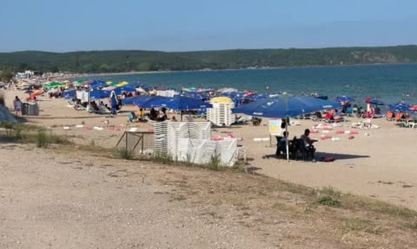 İğneada'da serinlik arayışı plajlarda yoğunluk oluşturdu