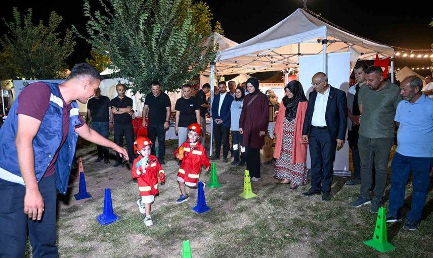 Malatya’da normalleşme süreci sürüyor: Sami Er festivalde talepleri dinledi ve kadın üreticileri destekledi