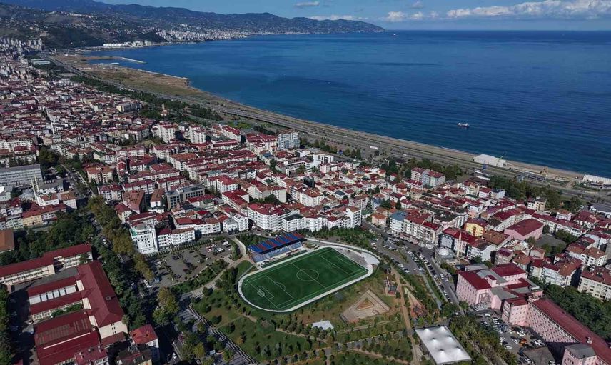 Avni Aker'de amatör futbola yönelik spor temalı millet bahçesi açılışa hazırlanıyor