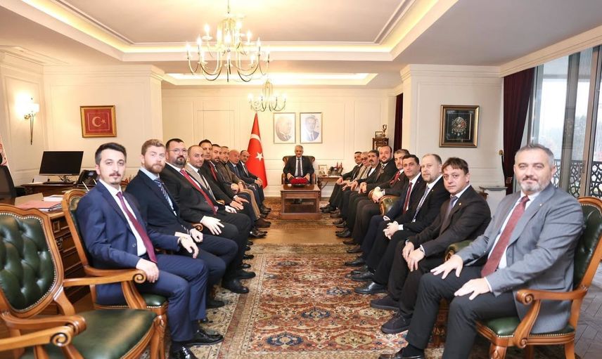 Düzce ticaret odasının yeni yönetimi Vali Mehmet Makas ile hedefleri konuştu