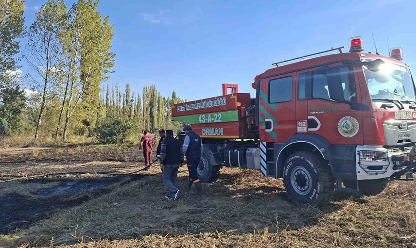 Hisarcık'ta hızlı müdahale yangının büyümesini engelledi; Arpalık'ta 3 dekarlık otluk zarar gördü