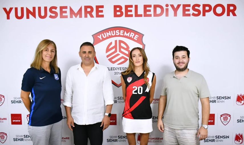 Yeni sezona tecrübe takviyesi: Selinay Akçin Yunusemre Belediyespor'da