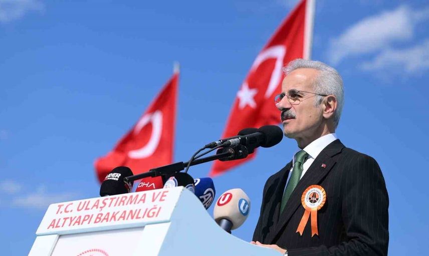 Yeni otoyol turizme nefes aldıracak: Antalya-Alanya seyahati 36 dakikaya inecek