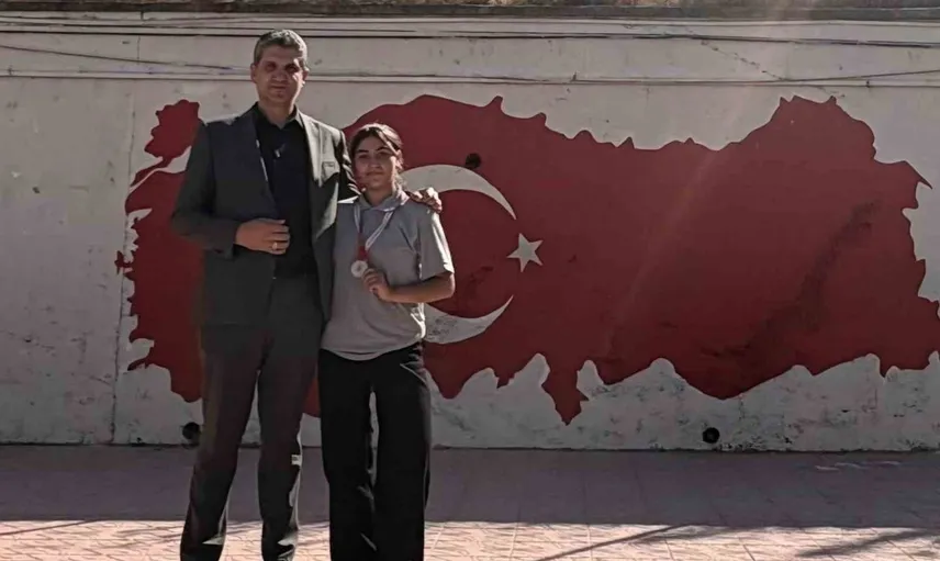 Eskişehirli genç sporcu Ravza Nur Kaçan kick boksta Türkiye birinciliğine ulaştı