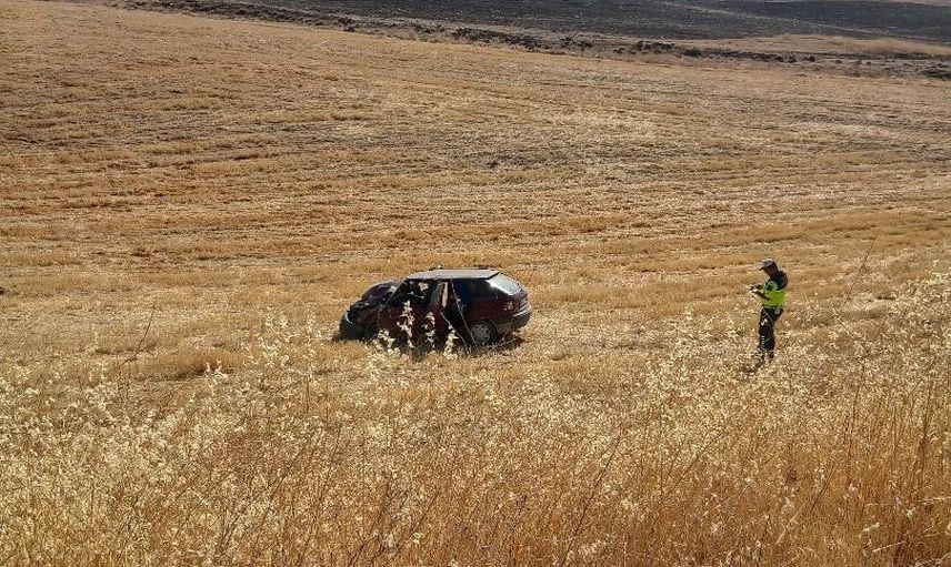 bilaluşağı yolunda pikap ve otomobil çarpıştı: 2 ölü, 4 ağır yaralı