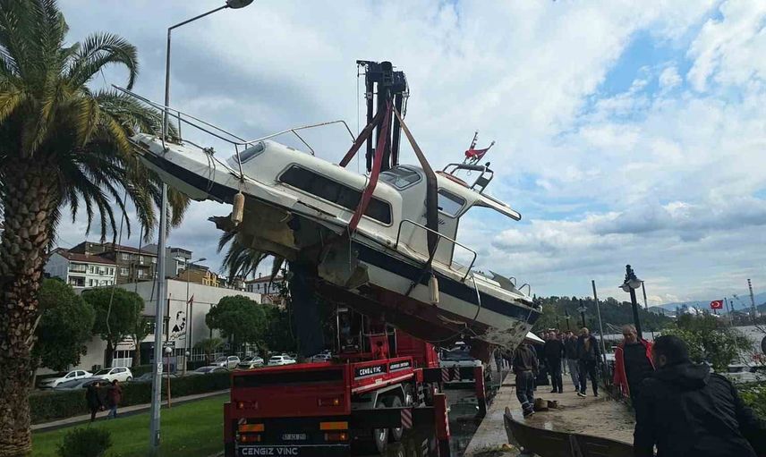 Kurtarılan Kuzey Yıldızı: Bozhane çekeklerinde battı, can kaybı yok