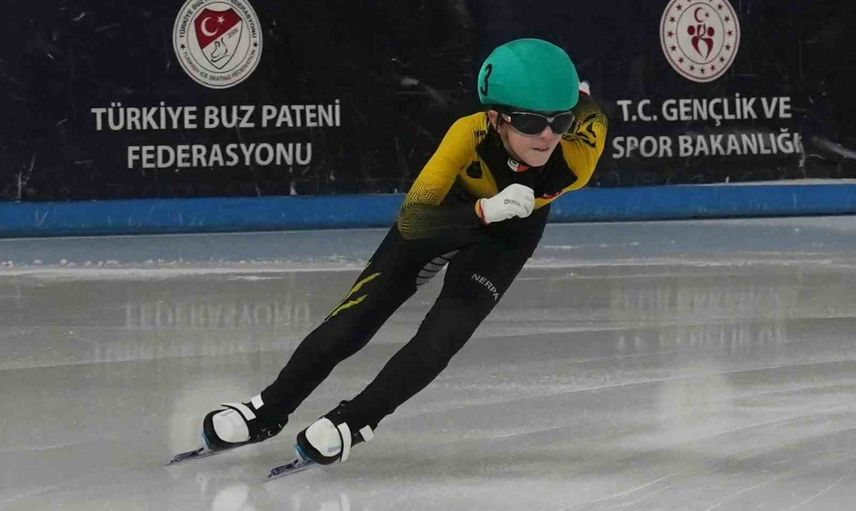 Erzurum'da short track kupasında heyecan ikinci günde arttı