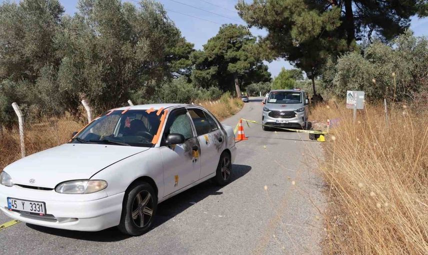 Kemalpaşa'da otomobilde silahlı saldırı: bir kişi hayatını kaybetti