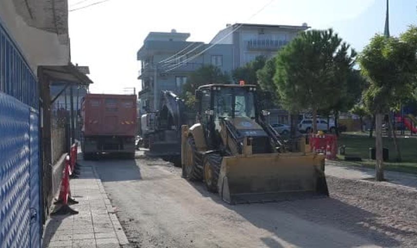 Kazım Karabekir Mahallesi'nde 400 metrelik kolektör yenileniyor, 40 yıllık su baskını sorunu son buluyor