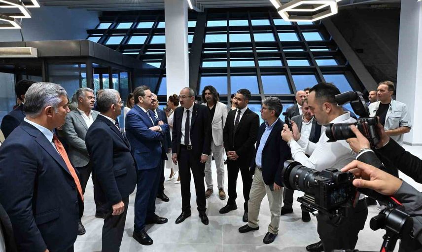 Kayseri modeli vurgusuyla Hisarcıklıoğlu tekmer ve dijital merkezleri yerinde inceledi