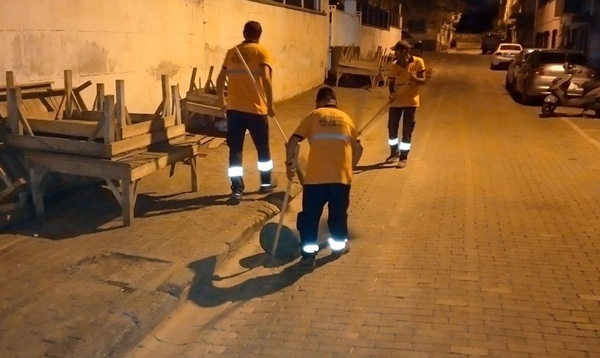 Efeler’de temizlik seferberliği: gece gündüz süren ekipler sahada