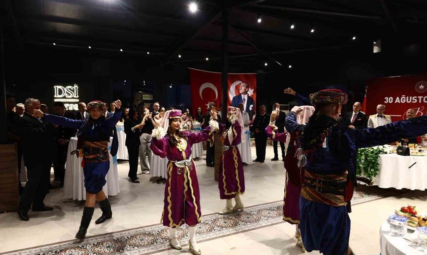 Aydın'da dayanışma vurgusu: vali Osman Varol'un ev sahipliğinde resepsiyon