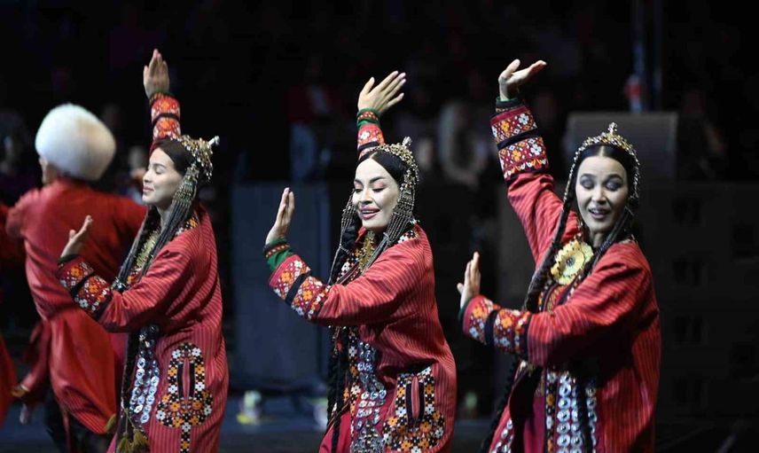 Ankara’dan yükselen ortak ses: Türk dünyası cumhuriyetin 103. yılını 400 sanatçıyla kutladı