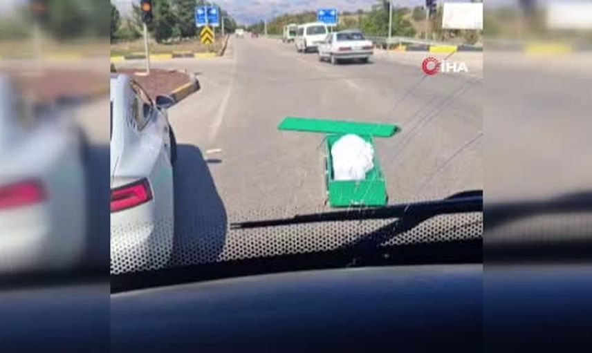 Isparta'da sabitleme arızası nedeniyle cenaze tabutu yola düştü