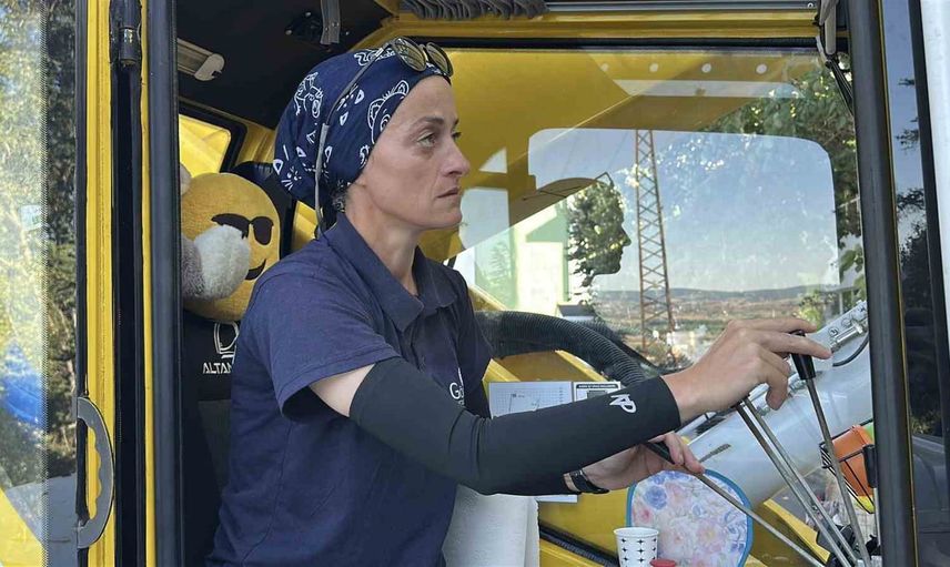 Hendek'ten devasa vinçlere: Hamide Kara'nın azimle yükselişi