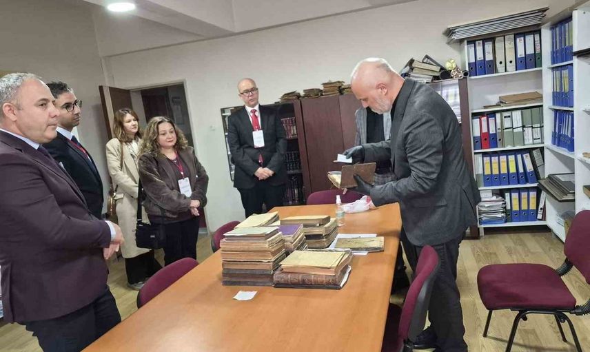Eğitim mirası dijitalde saklanıyor: maarif arşivleri Balıkesir'de incelendi