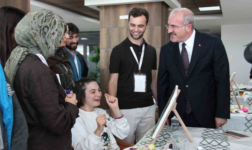 Çanakkale kampı gençlerin ve ailelerin güçlenmesine odaklandı