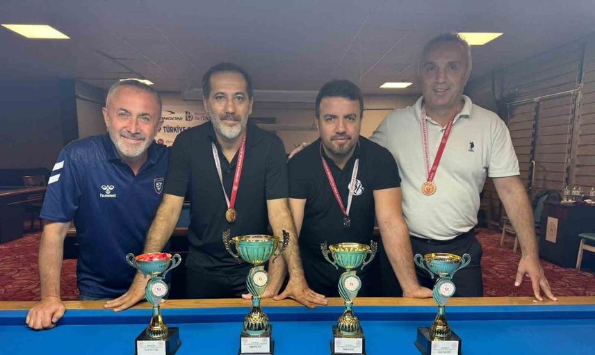Düzce'de kıyasıya mücadele bitti: Baha Alptekin 3 bantta il birincisi oldu