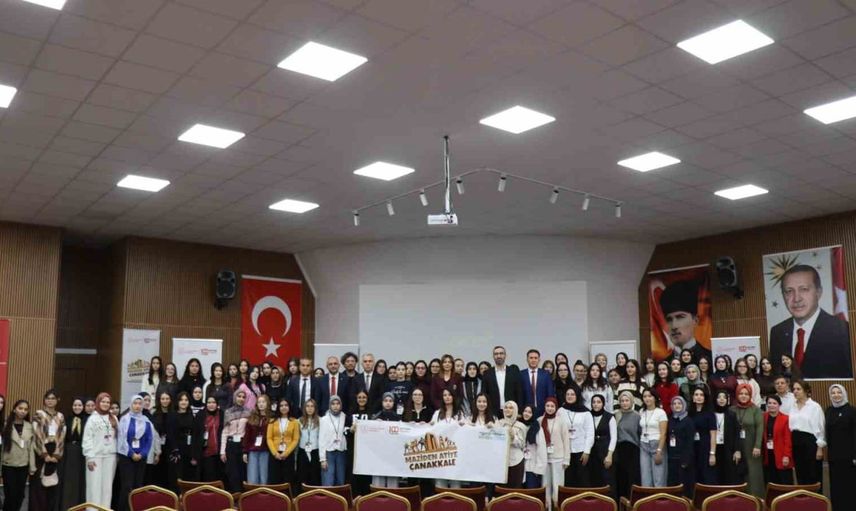 Gençler Çanakkale'de maziden atiye mirası yaşadı
