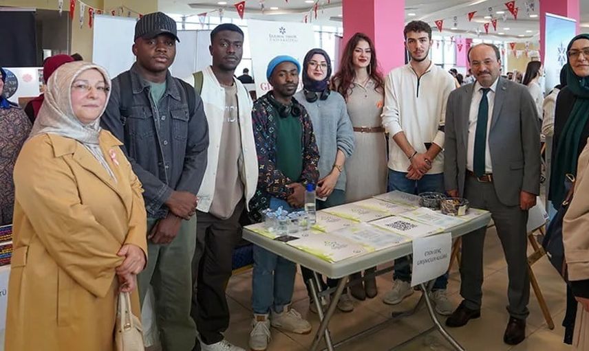 Etü'de kulüp tanıtım festivali: yeni öğrenciler kampüs hayatını keşfetti