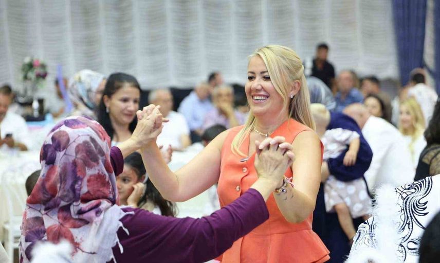 Çocuklar merkezefendi'de 6. toplu sünnet şöleninde bir araya geldi