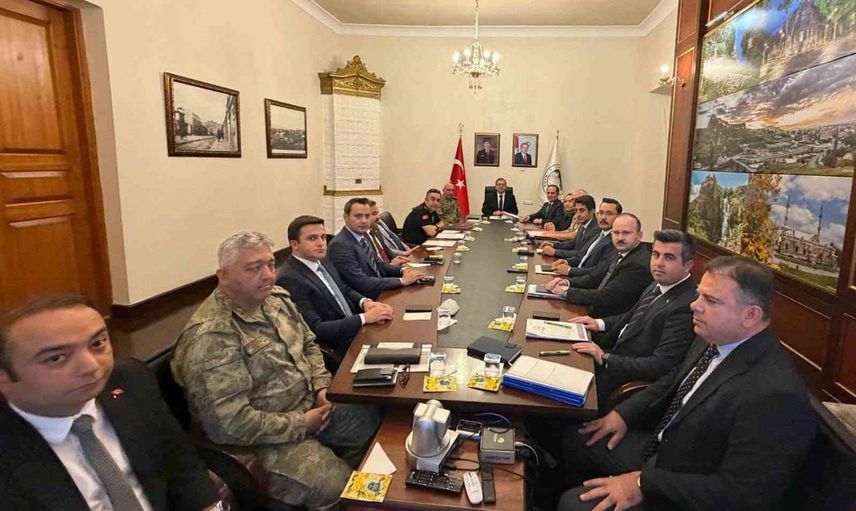 Kars'ta güvenlik öncelikleri belirlendi: asayişten okul ve sınır hattına