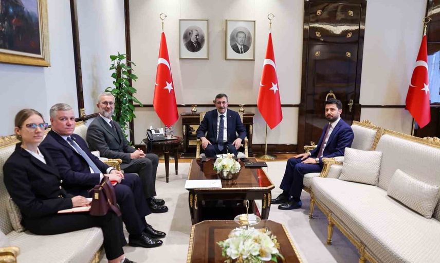 Cumhurbaşkanı yardımcısı Cevdet Yılmaz, Neriman Celal ile görüştü: Karadeniz güvenliği ve ticaret gündemi