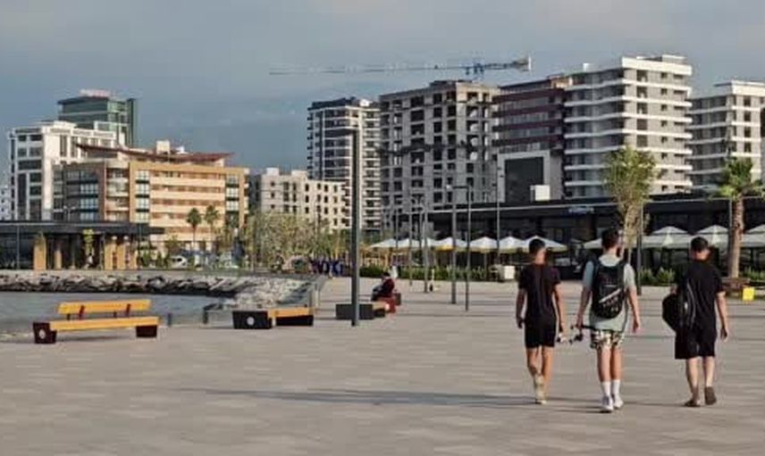 İskenderun sahilinde yeniden dümen kıran kaptan, depremzedelere nefes aldırıyor