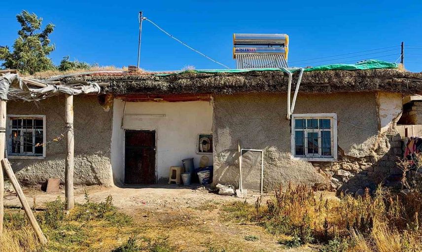 Anne ve köyün uzun bekleyişi sona erdi: genç kız koruma altına alındı