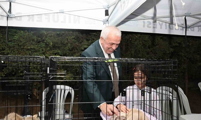 Üçevler’de Şadi Özdemir’le akşam çayı: herkese eşit hizmet sözü