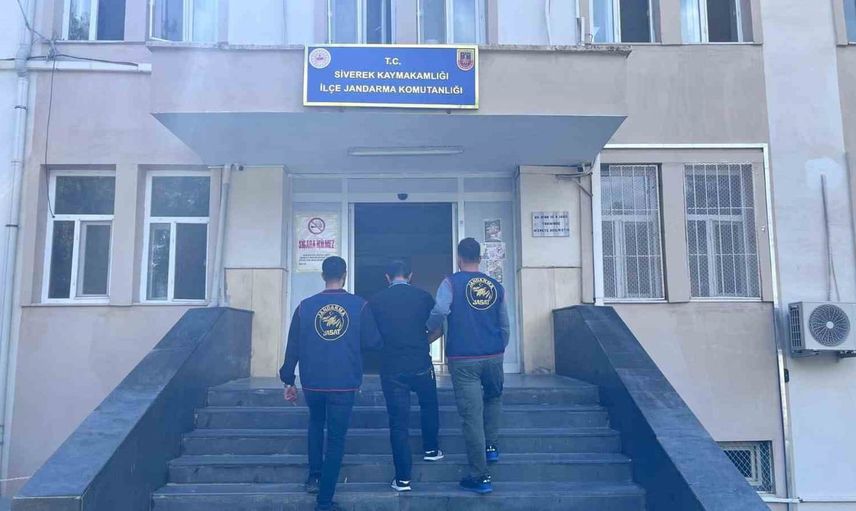 Siverek'te jandarma 964 metre bakır telin izini sürdü
