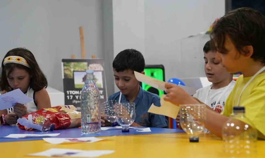 Çocukların atıkları sanata dönüştüğü beş haftalık keşif serüveni