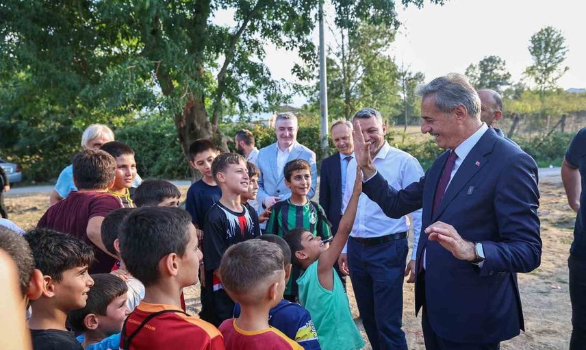 Karapürçek'e yeni spor sahaları çocukların yüzünü güldürdü