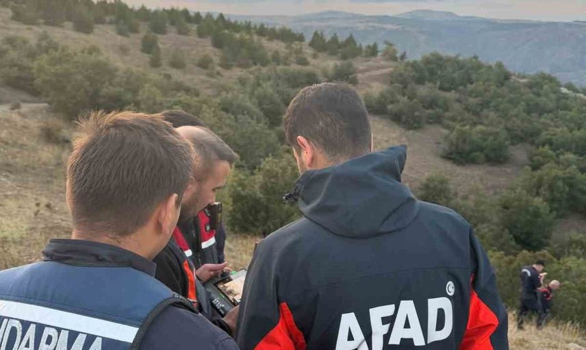 Köy yolunda sağ bulundu: Alaca'da kaybolan 78 yaşındaki alzaymır hastası kurtarıldı