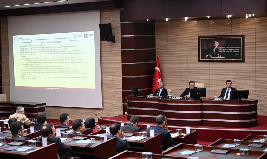 Erzurum'da okullarda huzur için güvenlik önlemleri ayrıntılı şekilde ele alındı