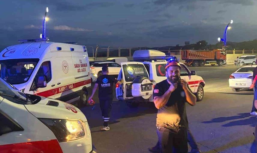 Bingöl'de yolda çarpışma: İstiklal Marşı Caddesi'nde dört kişi yaralandı