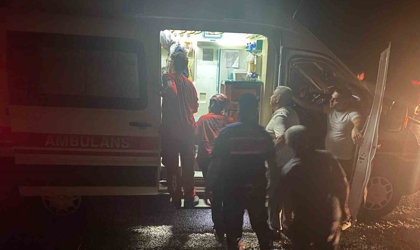 Manavgat'ta 7 saatte bulunan zihinsel engelli kadın hastaneye kaldırıldı