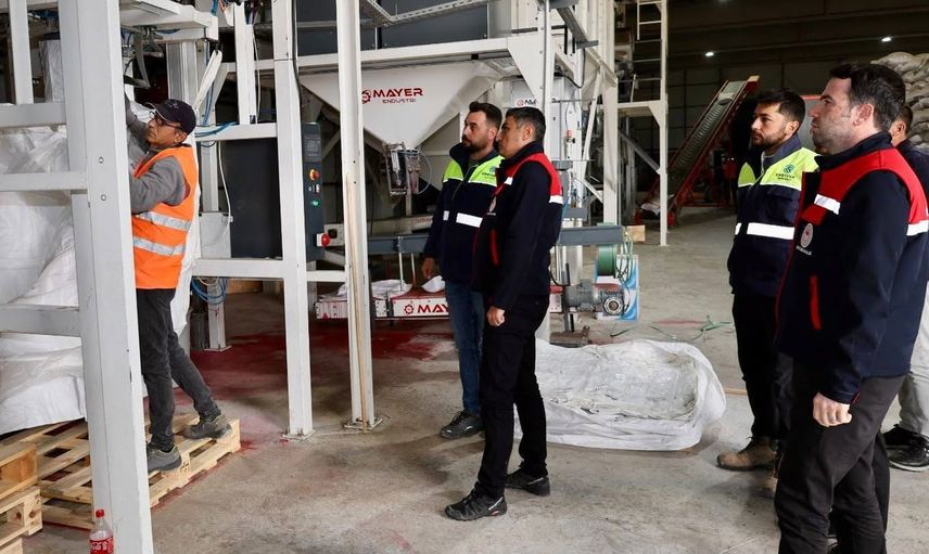 Emirdağ'da tohumluk ayçiçeği ön eleme süreci sahada izlendi