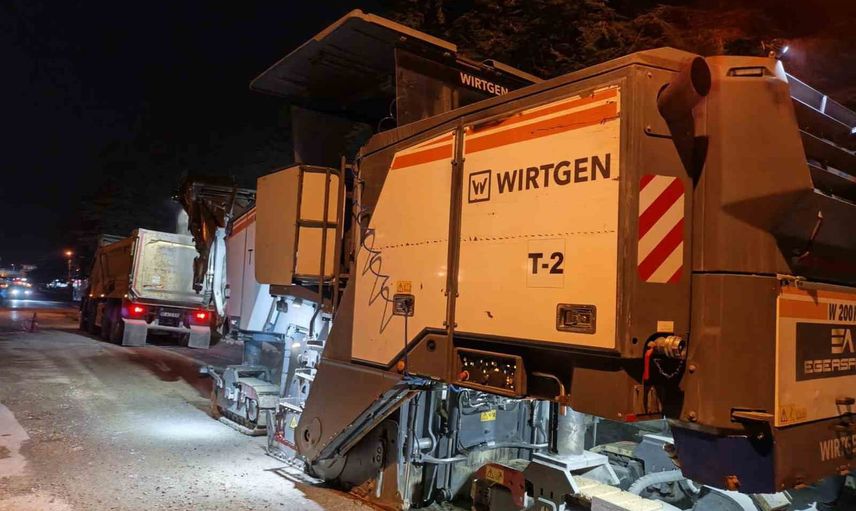 Düzce şıralık mahallesinde yollar asfalt öncesi hazırlıkla yenileniyor