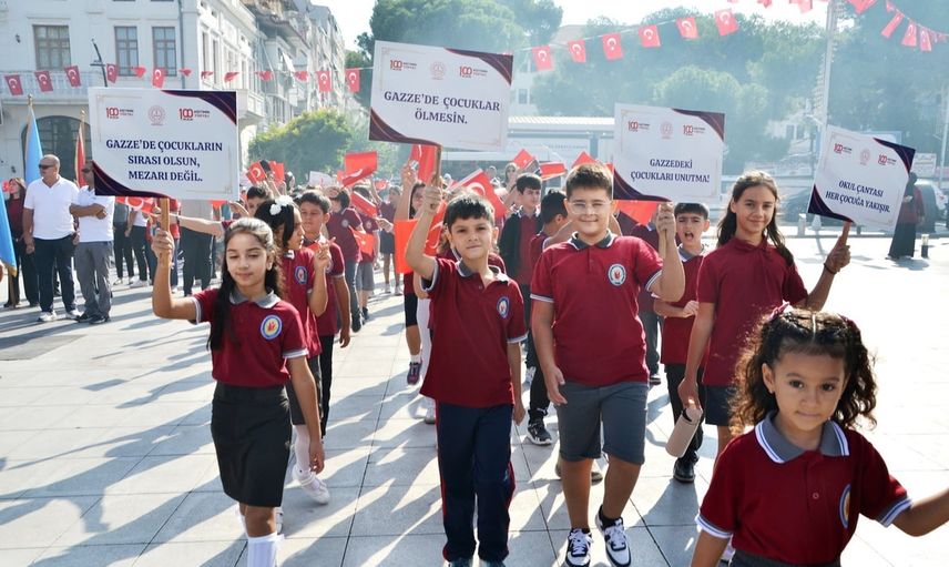 Manisa’da zil çaldı: 270 bin öğrenciyle yeni eğitim yılı merhamet vurgusuyla başladı