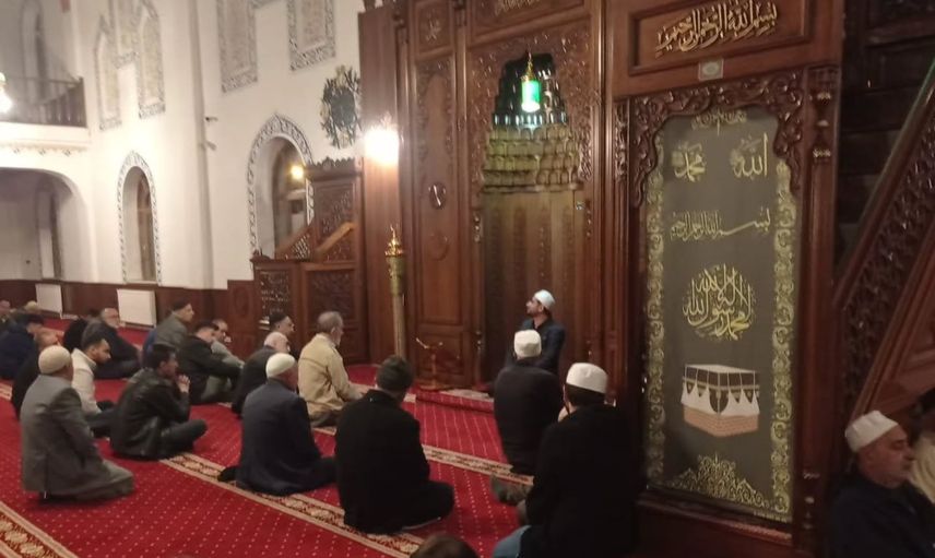 Tuşba'da Yukarı Nurşin Camii'nde sabah sohbeti: namaz, iman ve çorba
